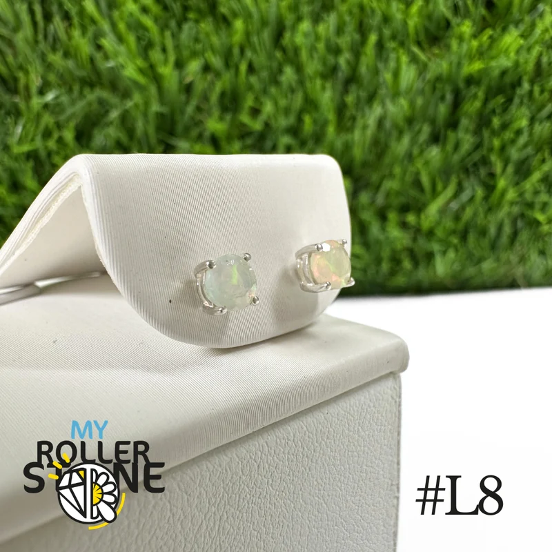 Runde äthiopische Opal-Ohrringe 4x4 mm in 925er Sterlingsilber #L8