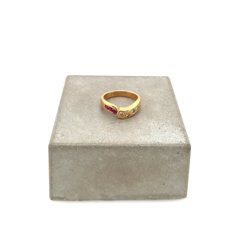 Ring Gelbgold 750 mit Rubinen & Brillanten