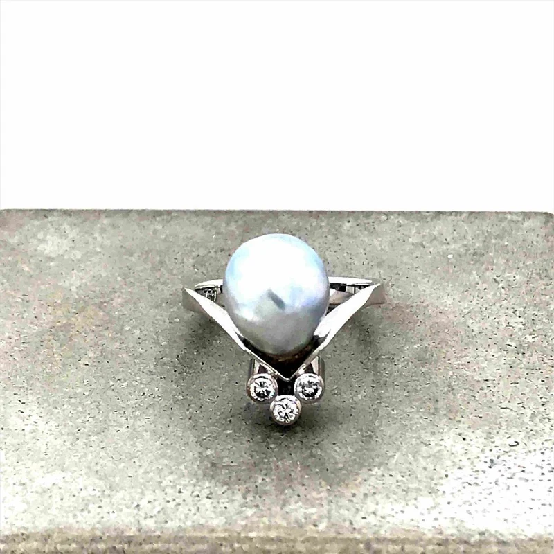 Ring Weissgold 750 mit Perle & Brillanten