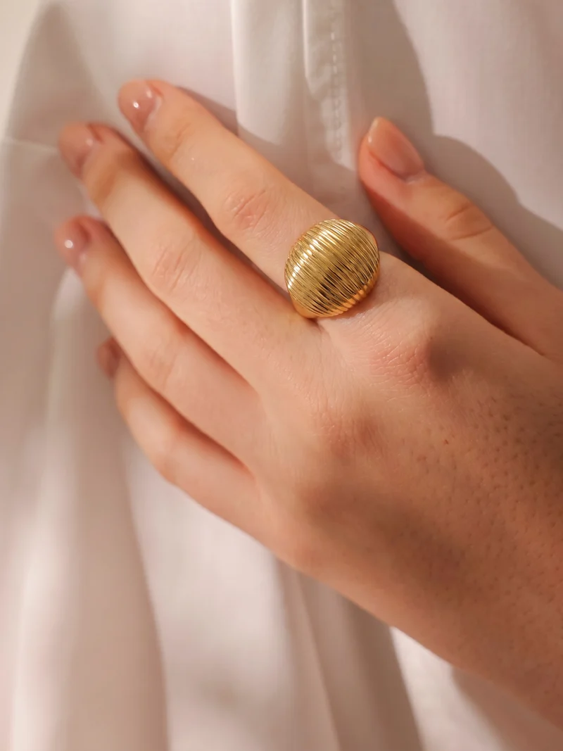 Sculpted Shine Ring