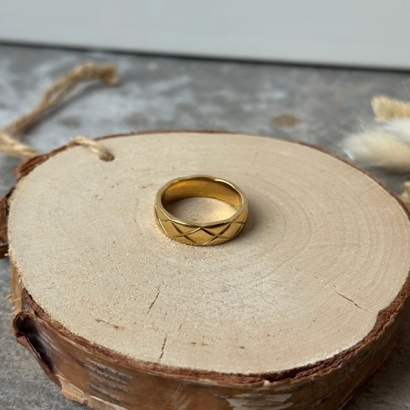 OLIV BOLD Ring | Gold