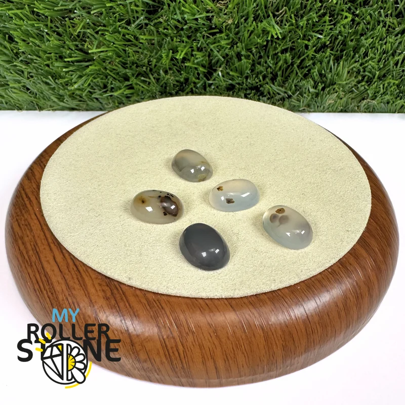 Ovaler Montana-Achat-Cabochon