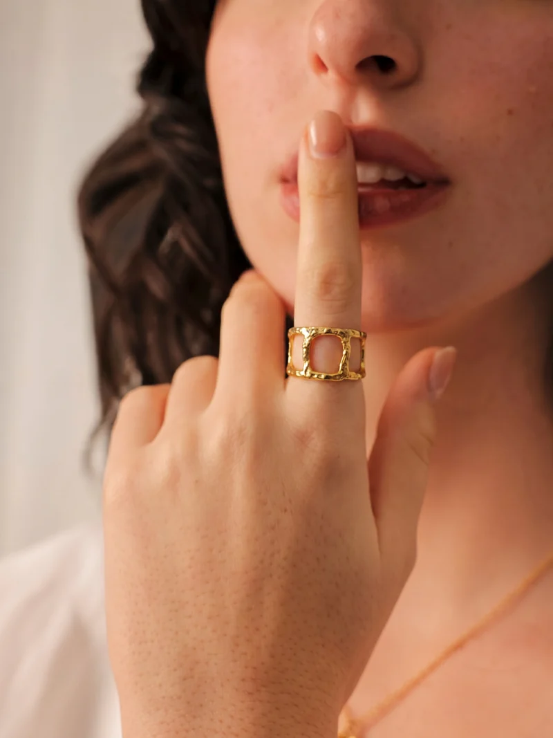 Infinite Trace Ring