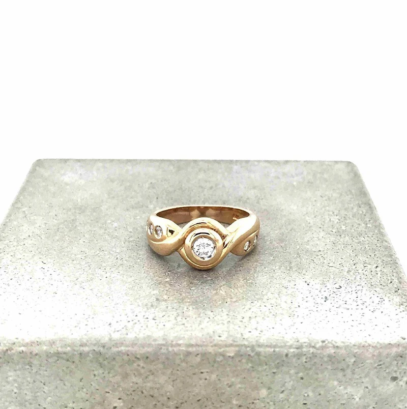 Ring Gelbgold 585 mit Brillanten