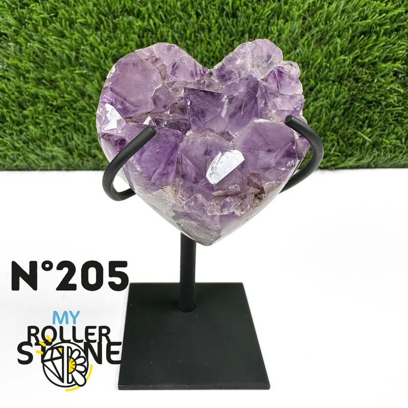 Amethyst-Herzgeode auf Metallständer Nr. 205