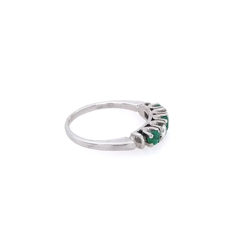 Ring Weissgold 585 mit Smaragden & Brillanten
