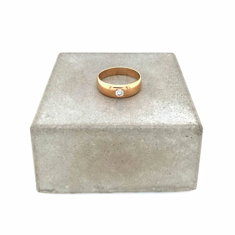 Ring Gelbgold 900 mit Brillant