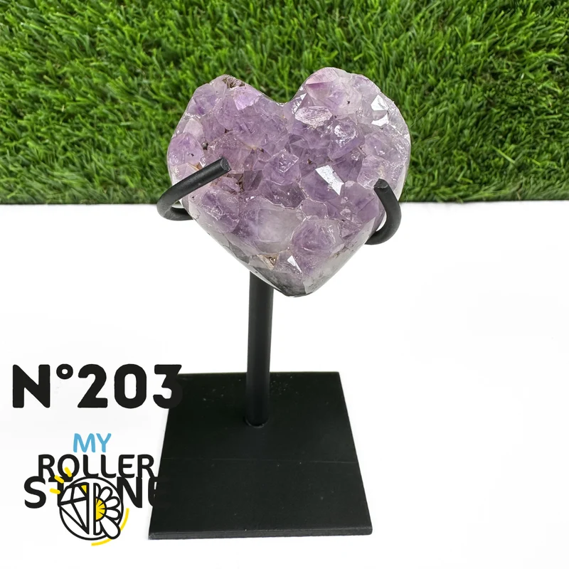 Amethyst-Herzgeode auf Metallständer Nr. 203