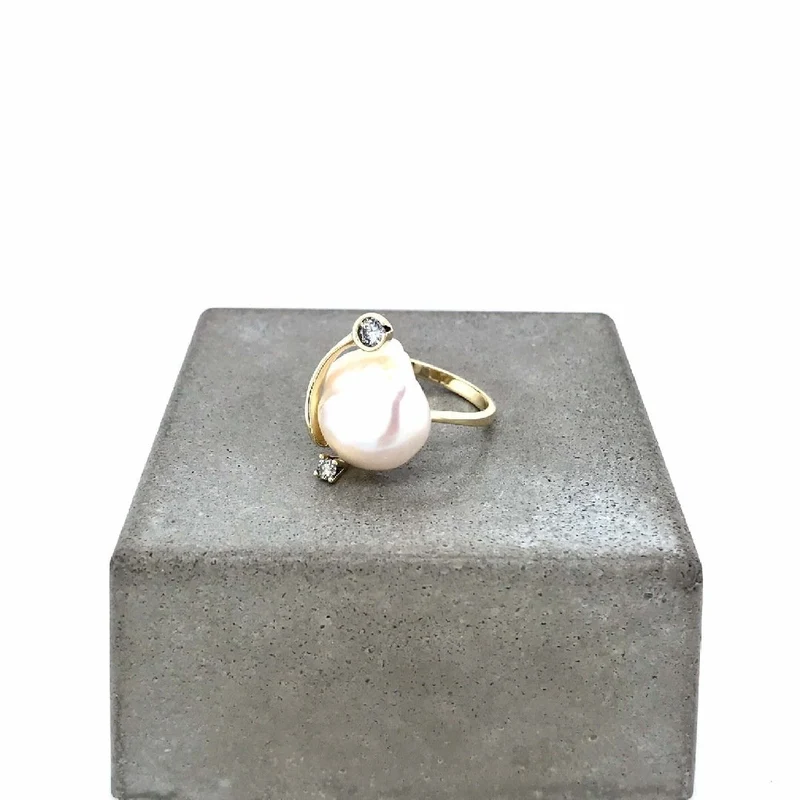 Ring Gelbgold 585 mit Perle & Brillanten