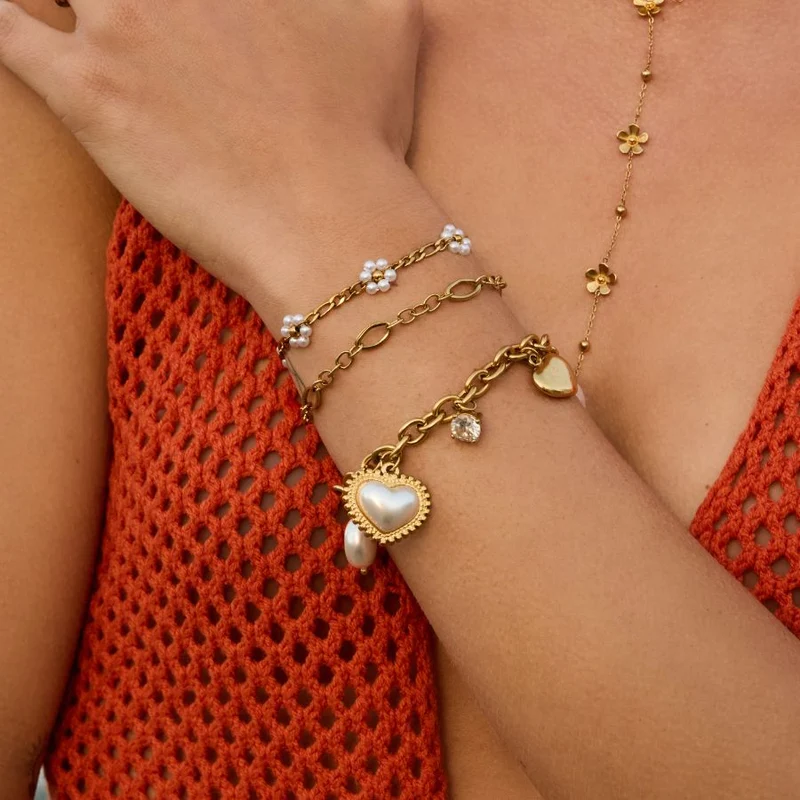 Pearl Elegance Charm Armband 14K Vergoldet