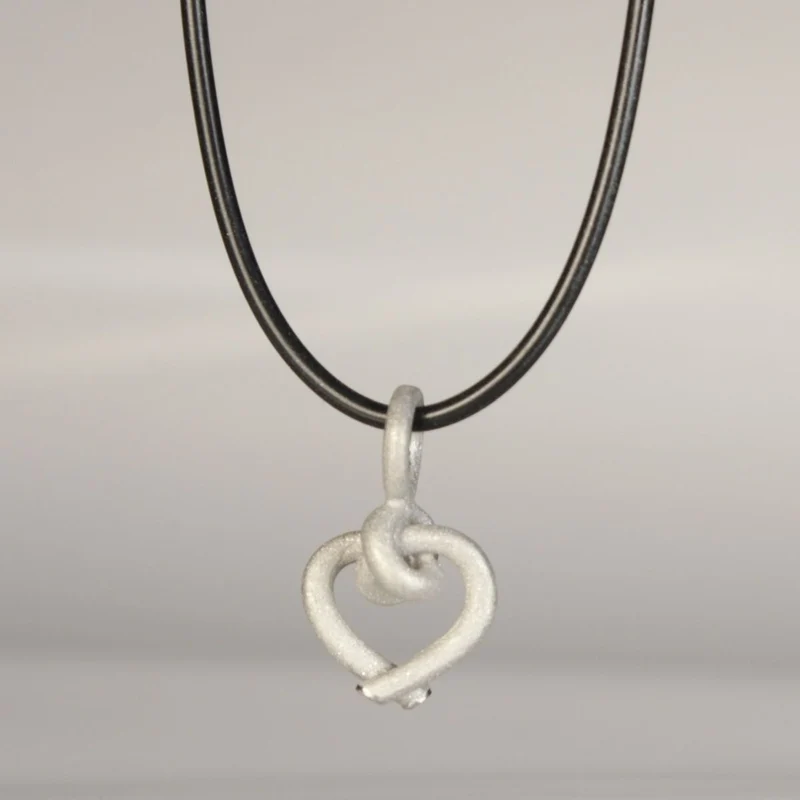 925er Silber Anhänger Knotenschmuck Mini Herz ANH-H21