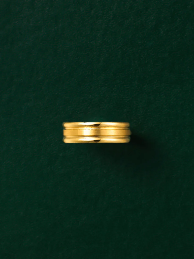 Shiny Circle Ring