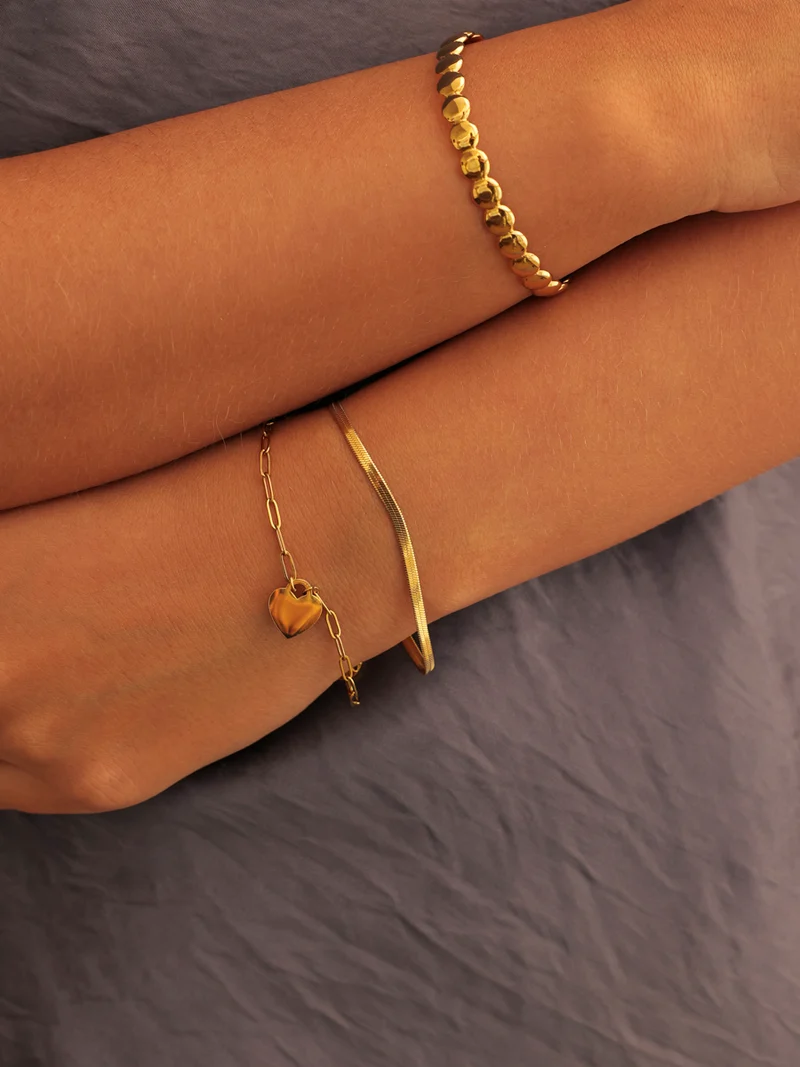 Endless Round Armcuff