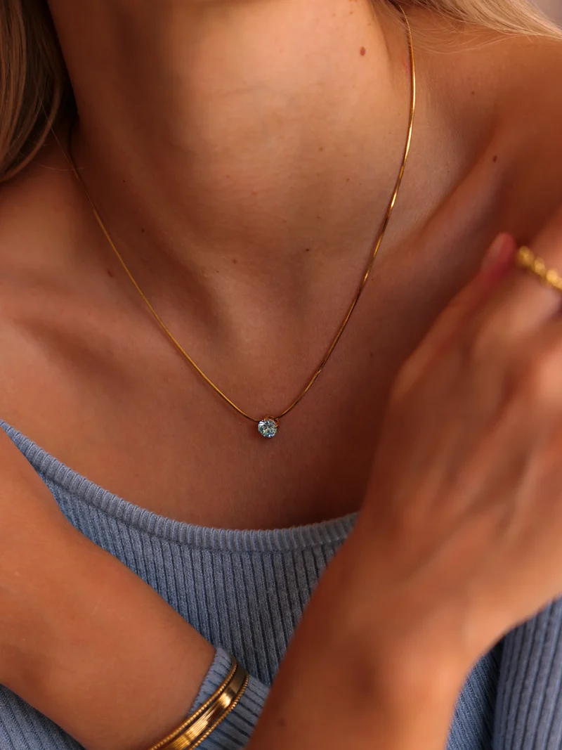 Crystal Delight Light Blue Kette