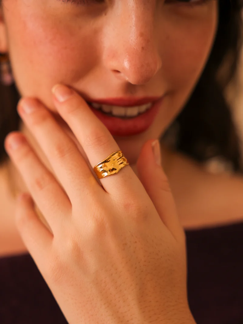 Shiny Aura Ring