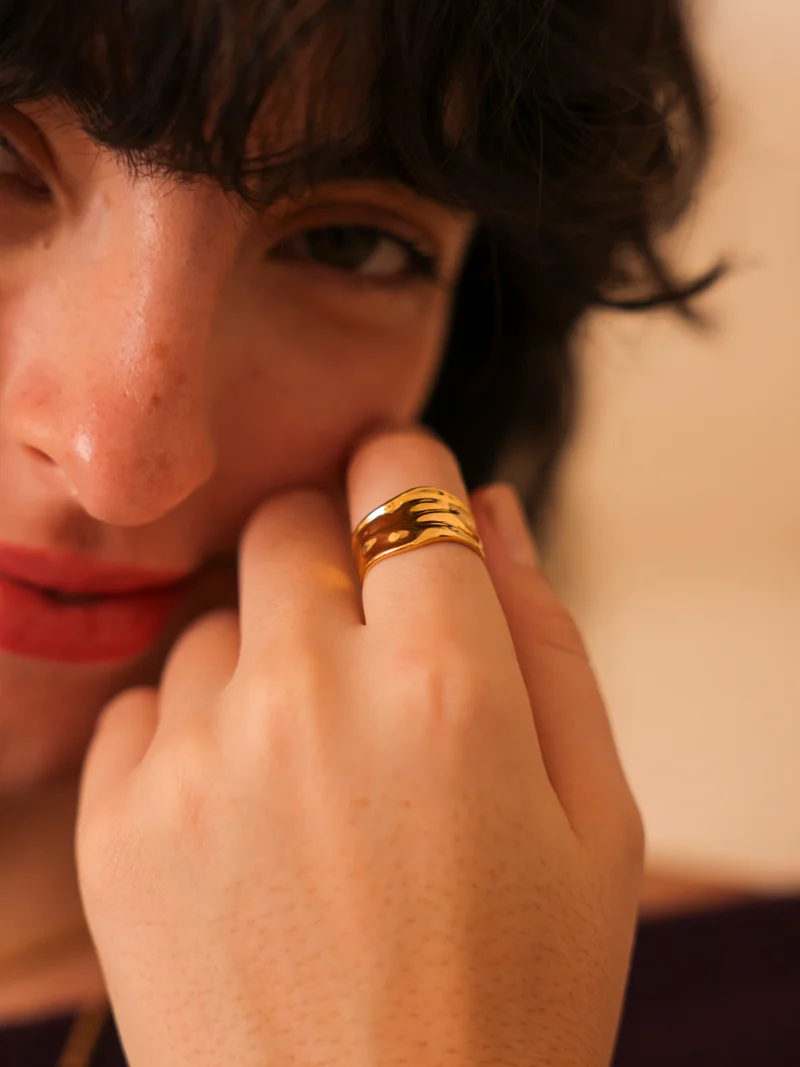 Shiny Aura Ring