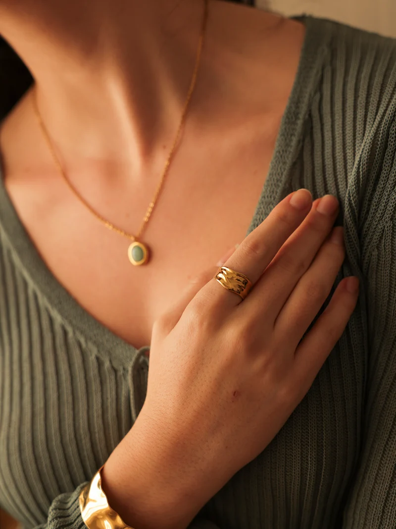 Shiny Aura Ring