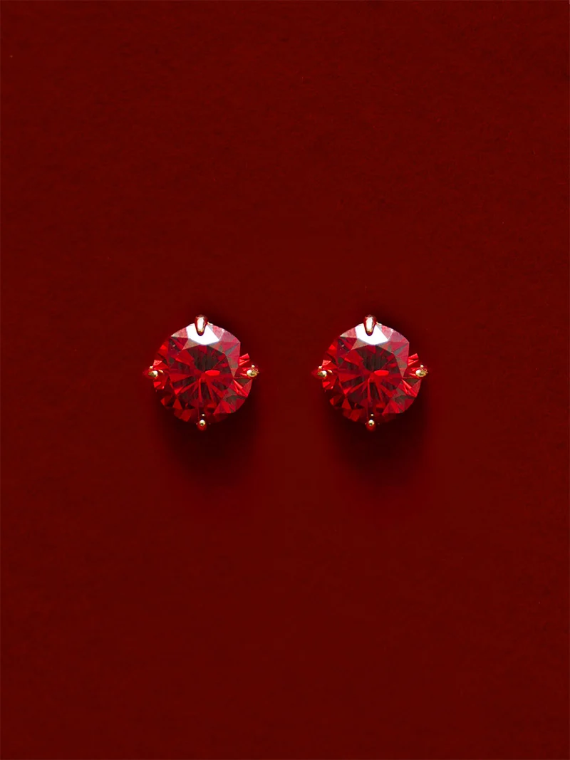 Crystal Delight Dark Red Small Stub-Ohrringe