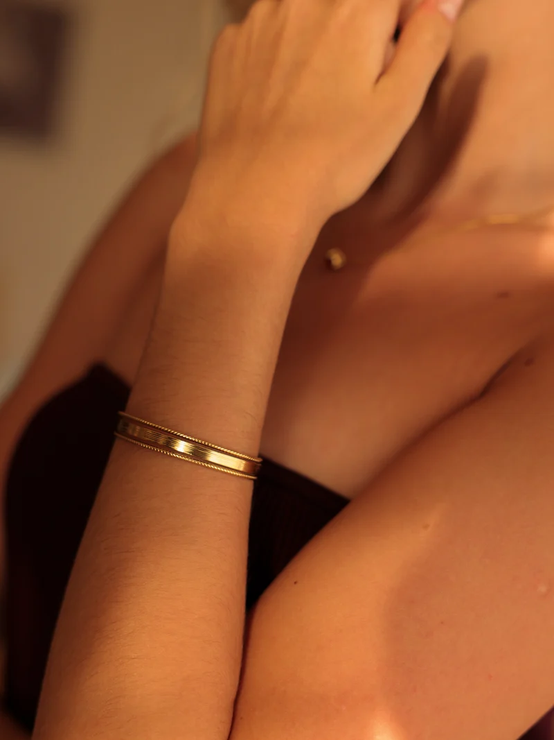 Delicate Edge Armcuff
