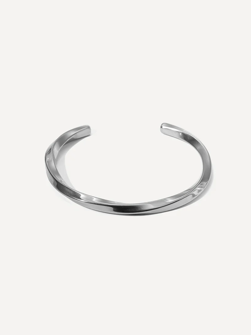 Simple Spiral Armcuff