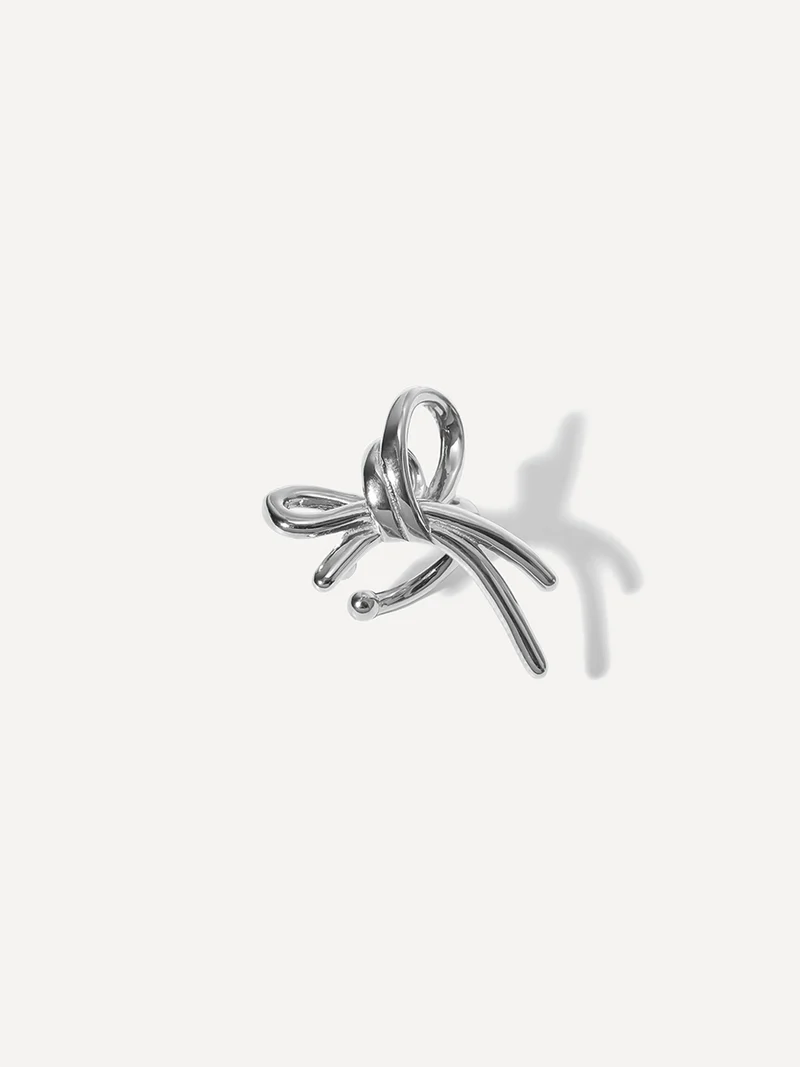 Twist Bow Earcuff