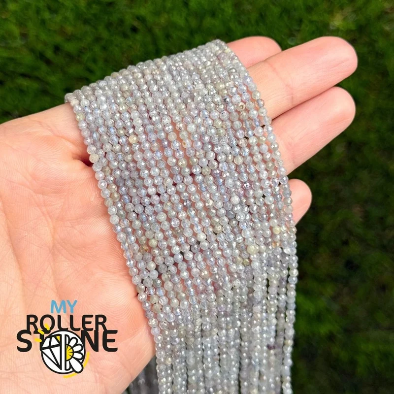 2 mm und 3 mm facettierte Montana-Saphirperle