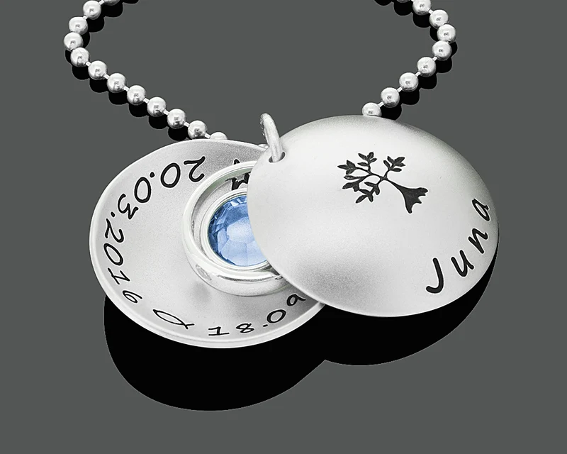 MEDAILLON ZUR TAUFE SCHMUCK SCHACHTEL NAMENSKETTE GESCHENK TAUFE