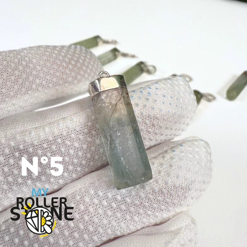 Aquador und Silberanhänger