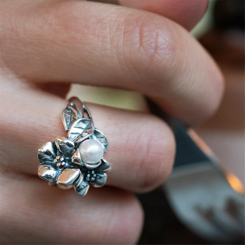 Weißdorn mit Perle Ring