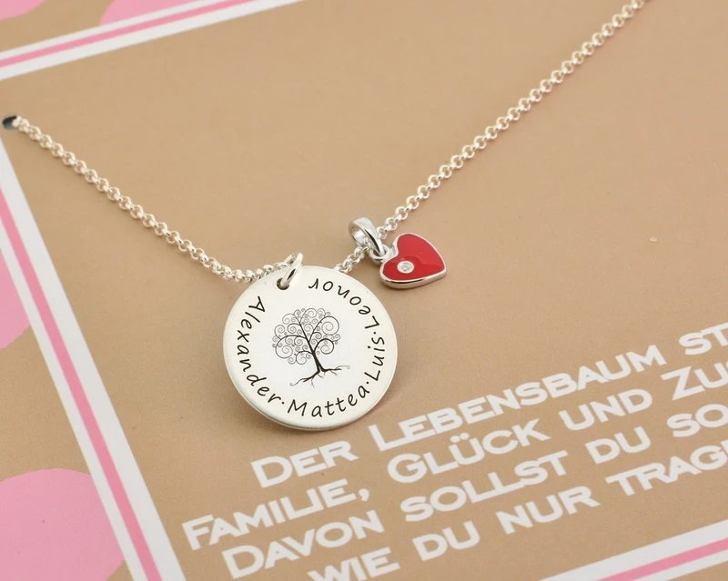 KETTE SILBER MIT HERZ SCHMUCK KARTON FAMILIENSCHMUCK MIT NAMEN GESCHENKSCHACHTEL
