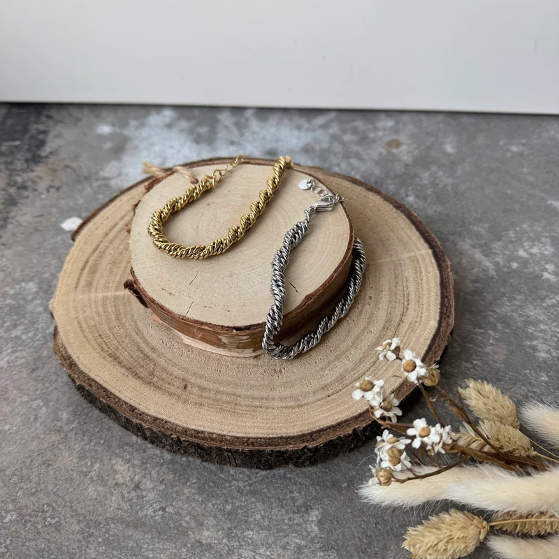 Twisted Swirl Armband | Gold