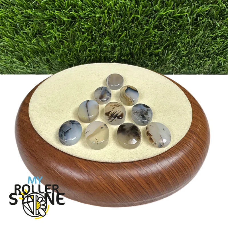 Ovaler dendritischer Achat-Cabochon