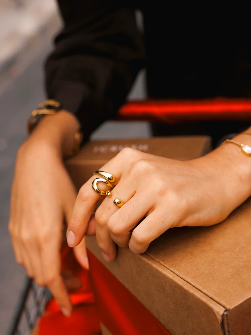 Waltz Circle Ring