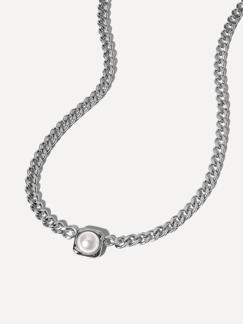 Modern Edge Pearl Kette