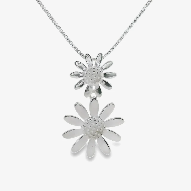 Silver Double Daisy Pendant Necklace
