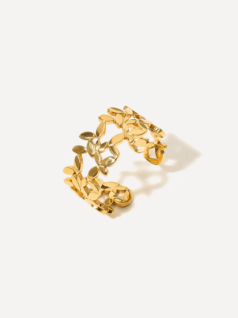 Leafy Charm Ring