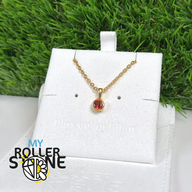 Runder Granat-Solitär-Anhänger aus 925er Sterlingsilber mit Goldplattierung