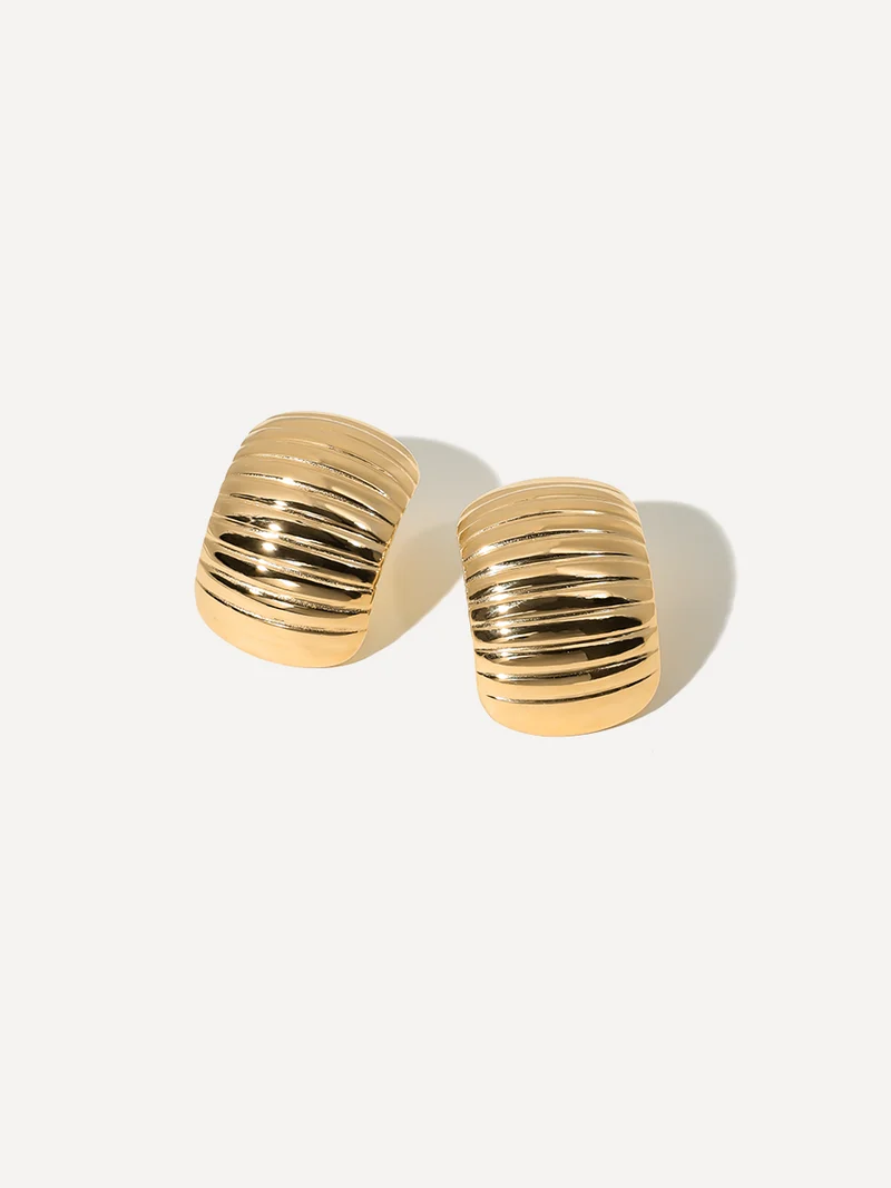 Ribbed Square Ohrringe