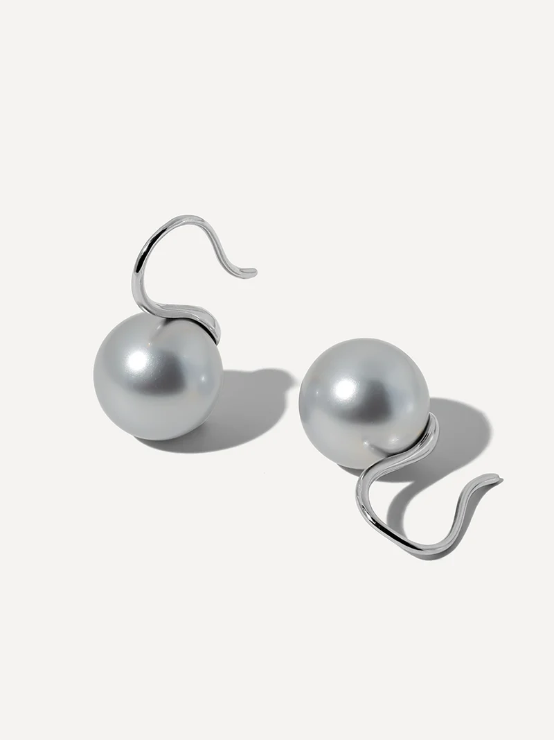 Sway Pearl Grey Ohrringe