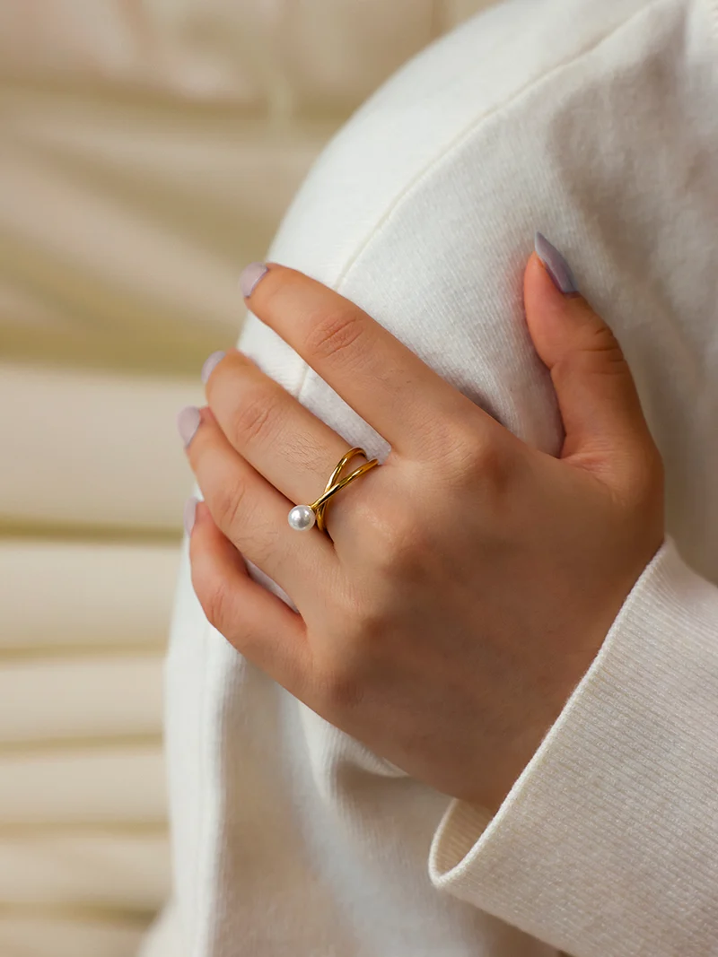 Pearl Twist Ring