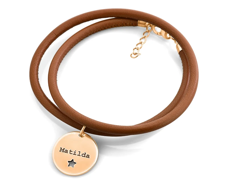 LEDERARMBAND MIT GRAVIERTEN ANHÄNGER, DAMENSCHMUCK, ROSÉ VERGOLDET, GESCHENK