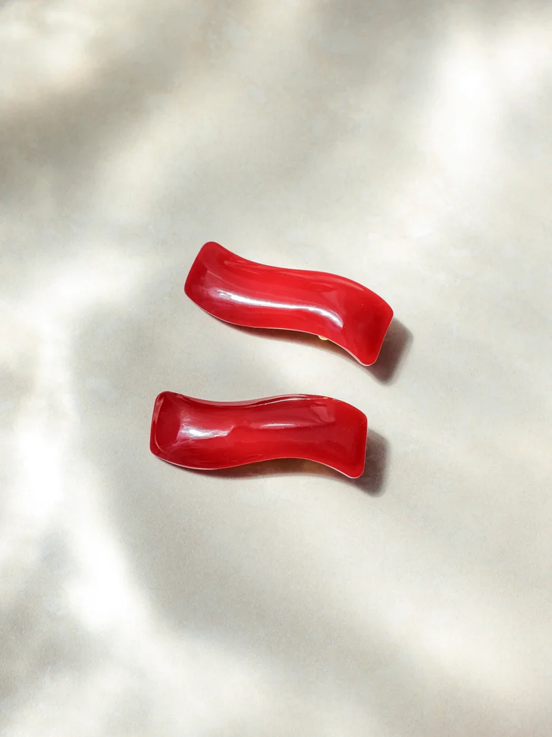 Simple Wave Red Set Hairpin