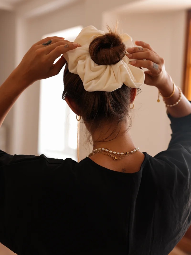 Velvet Dream Off-white Scrunchie