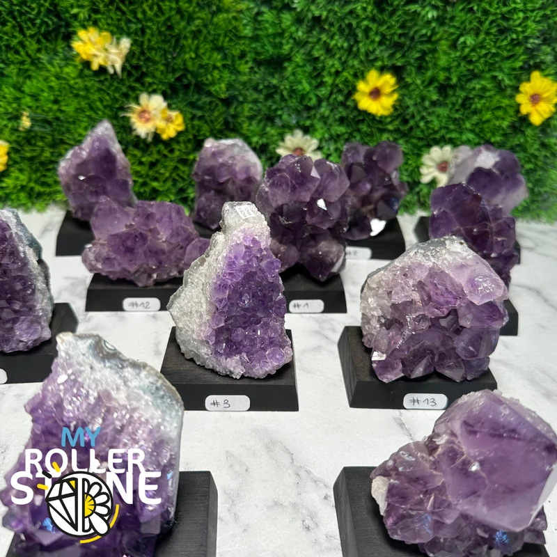 Amethyst auf Sockel