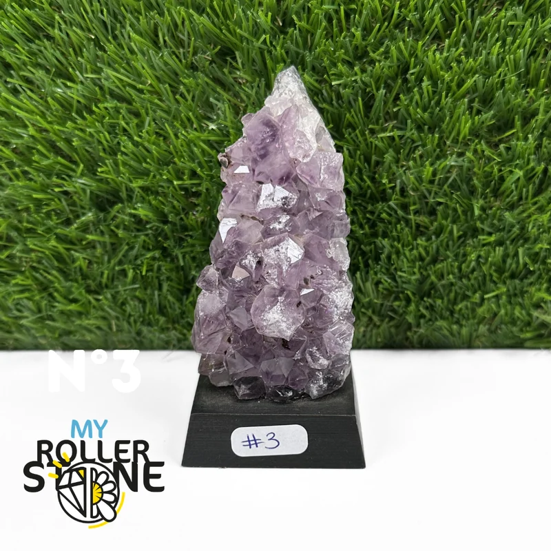 Amethyst auf Sockel