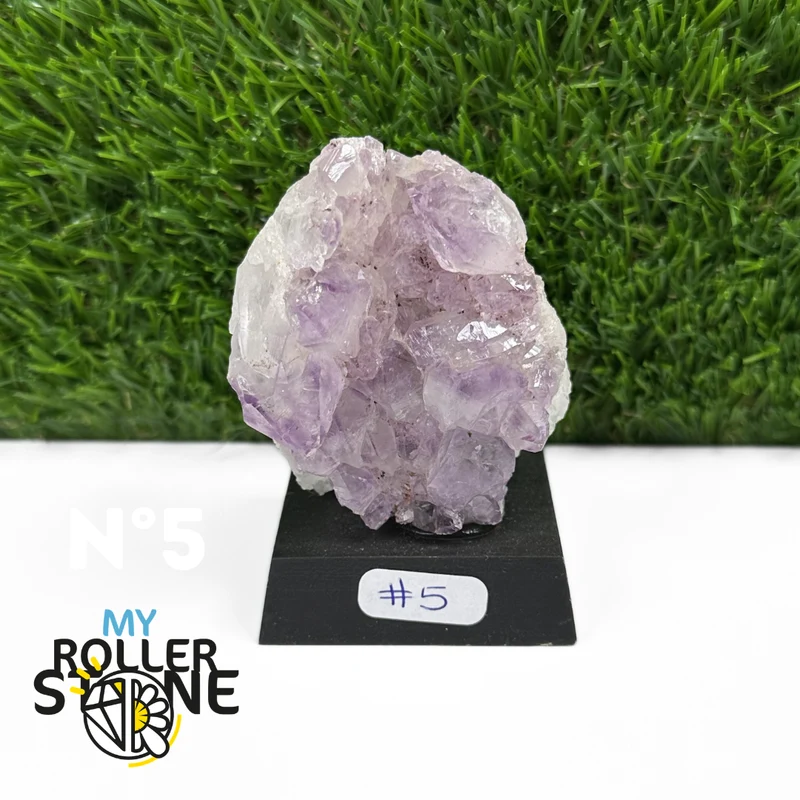 Amethyst auf Sockel