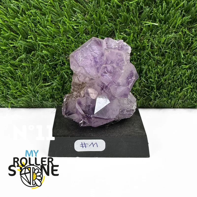 Amethyst auf Sockel