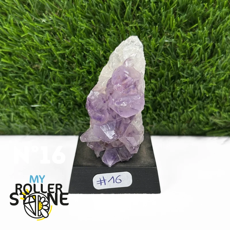 Amethyst auf Sockel
