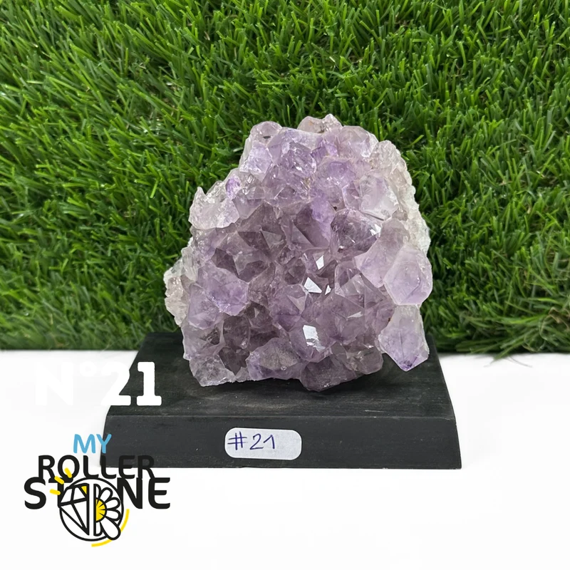 Amethyst auf Sockel