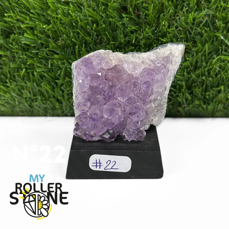 Amethyst auf Sockel